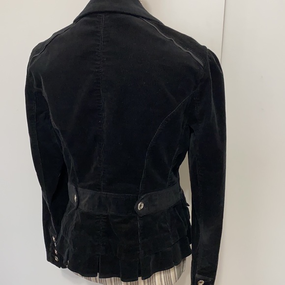 Jacket - Picture 5 of 11